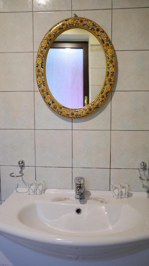 Relais il Feudo Bed and Breakfast Beltiglio Esterno foto